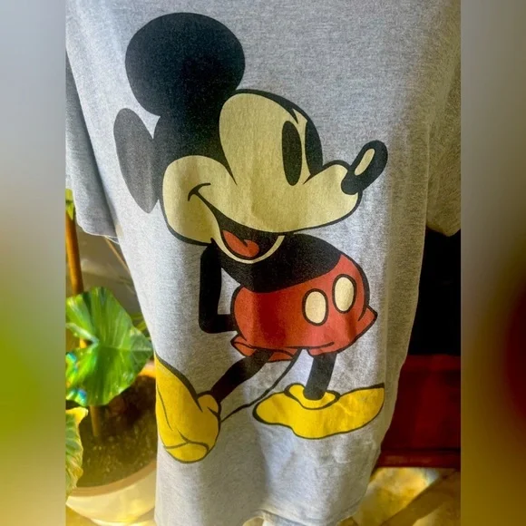 Mickey Mouse tee Vintage Good Condition. No stains or tears Large. - Picture 6 of 8